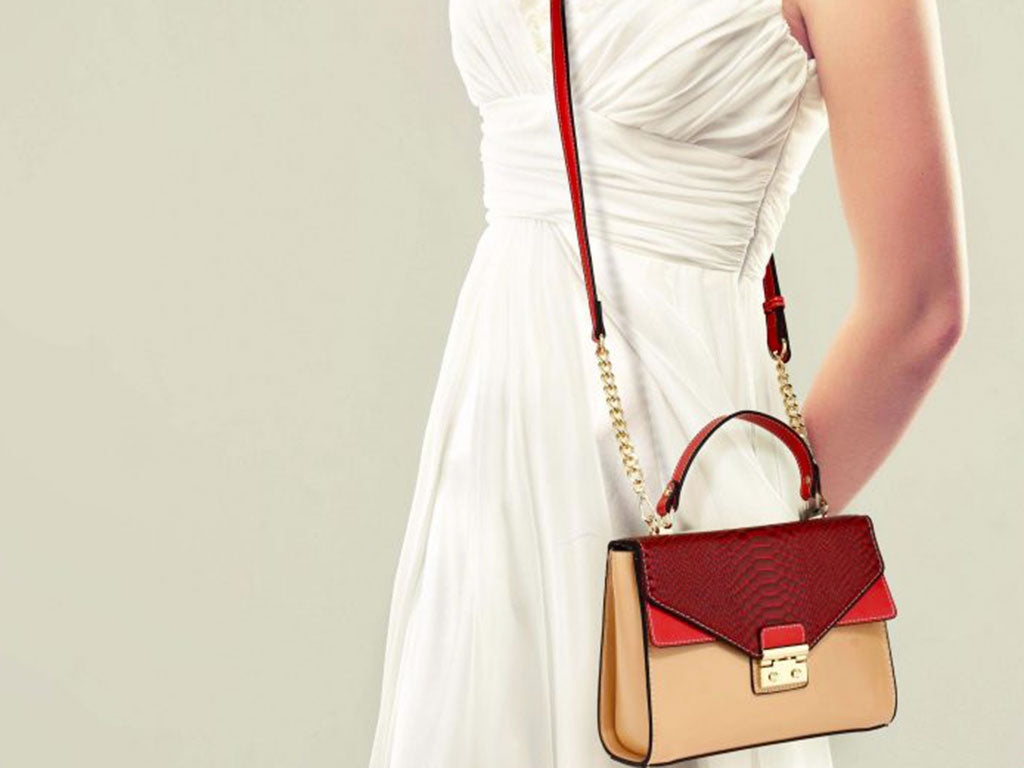 Snakeskin Flap Open Shoulder Bag in Red-Brown 1
