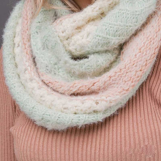 Scarf and Hat Set in Green 1